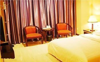 Hecheng Business Hotel Shaoguan Екстер'єр фото